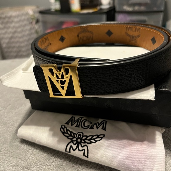 MCM authentic reversible belt - Picture 2 of 5
